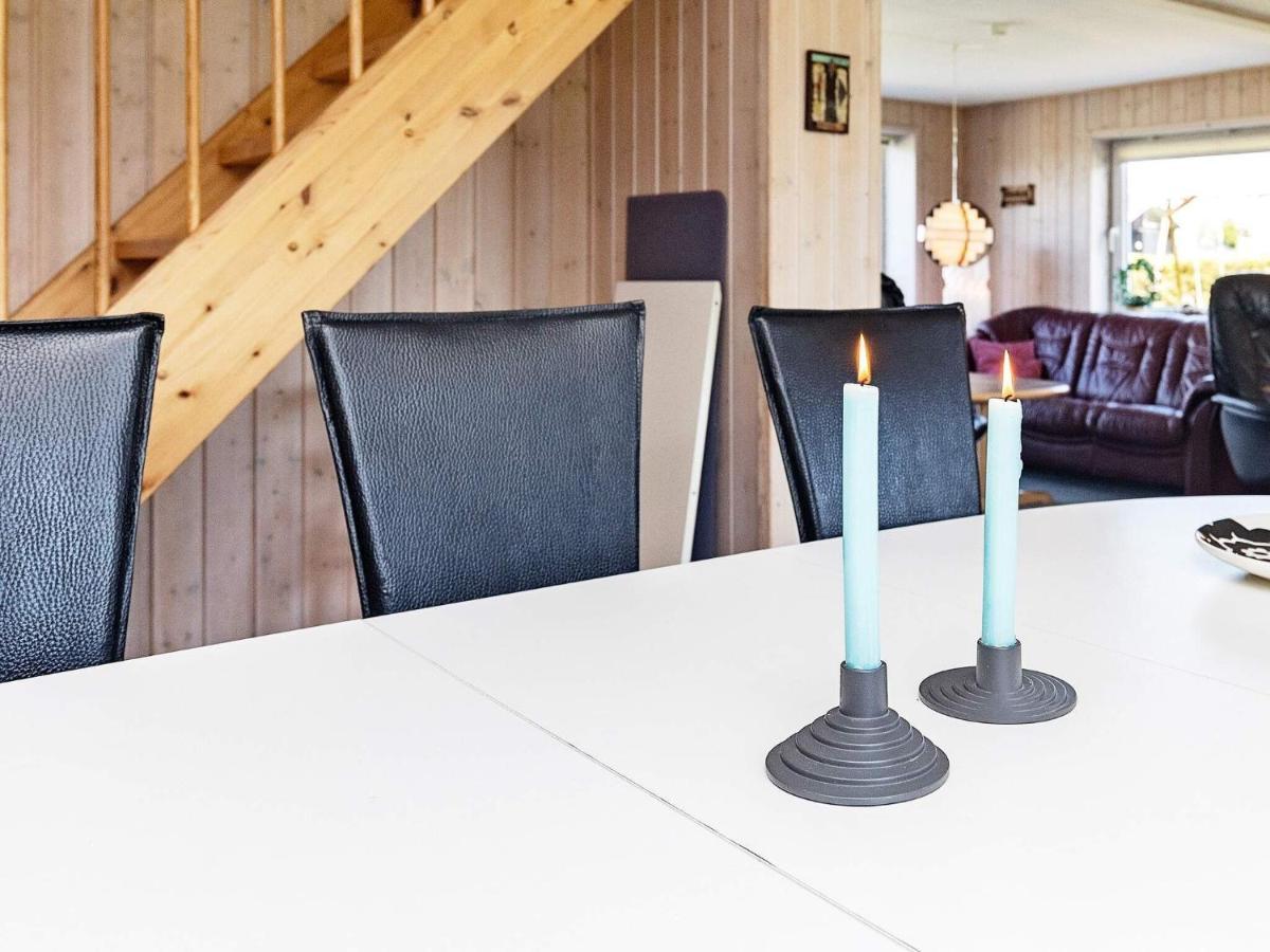 10 Person Holiday Home In Vinderup Esterno foto