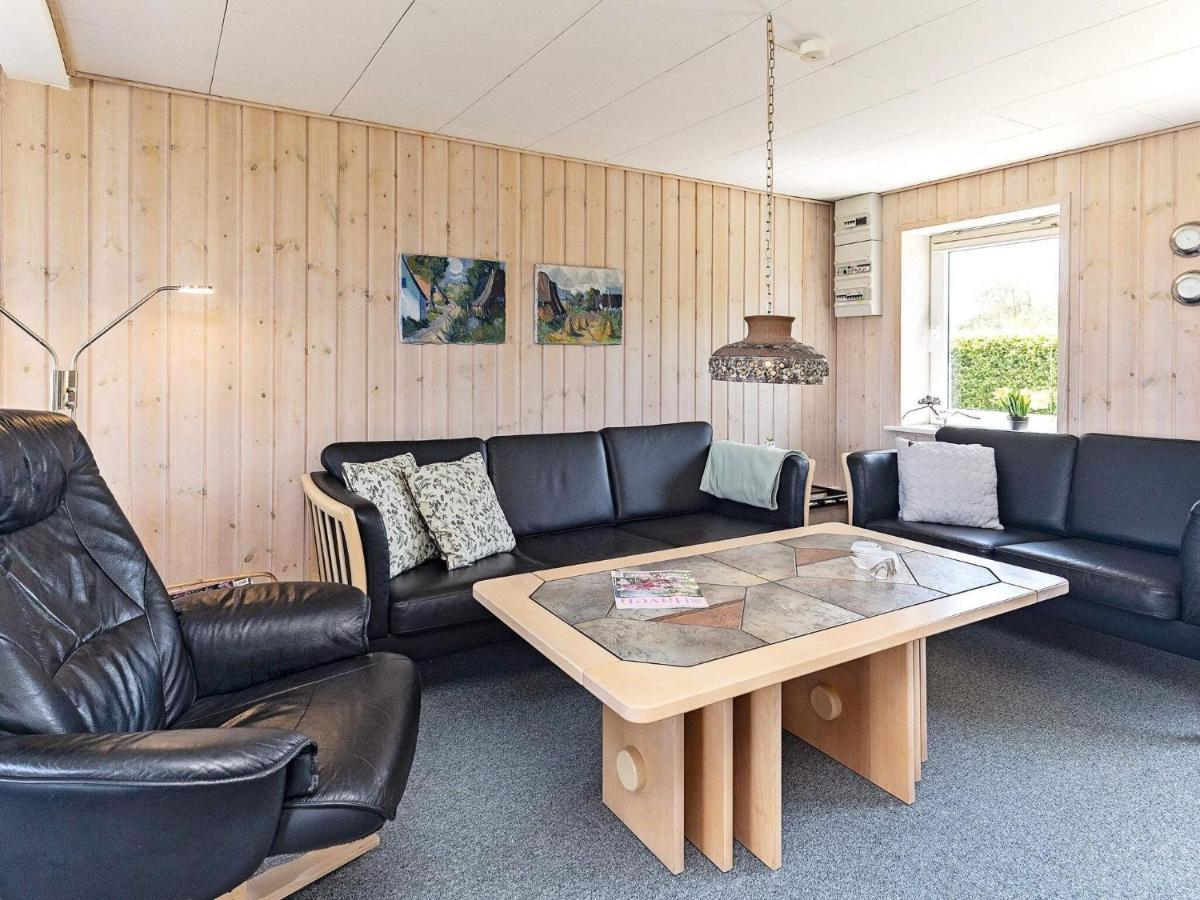 10 Person Holiday Home In Vinderup Esterno foto