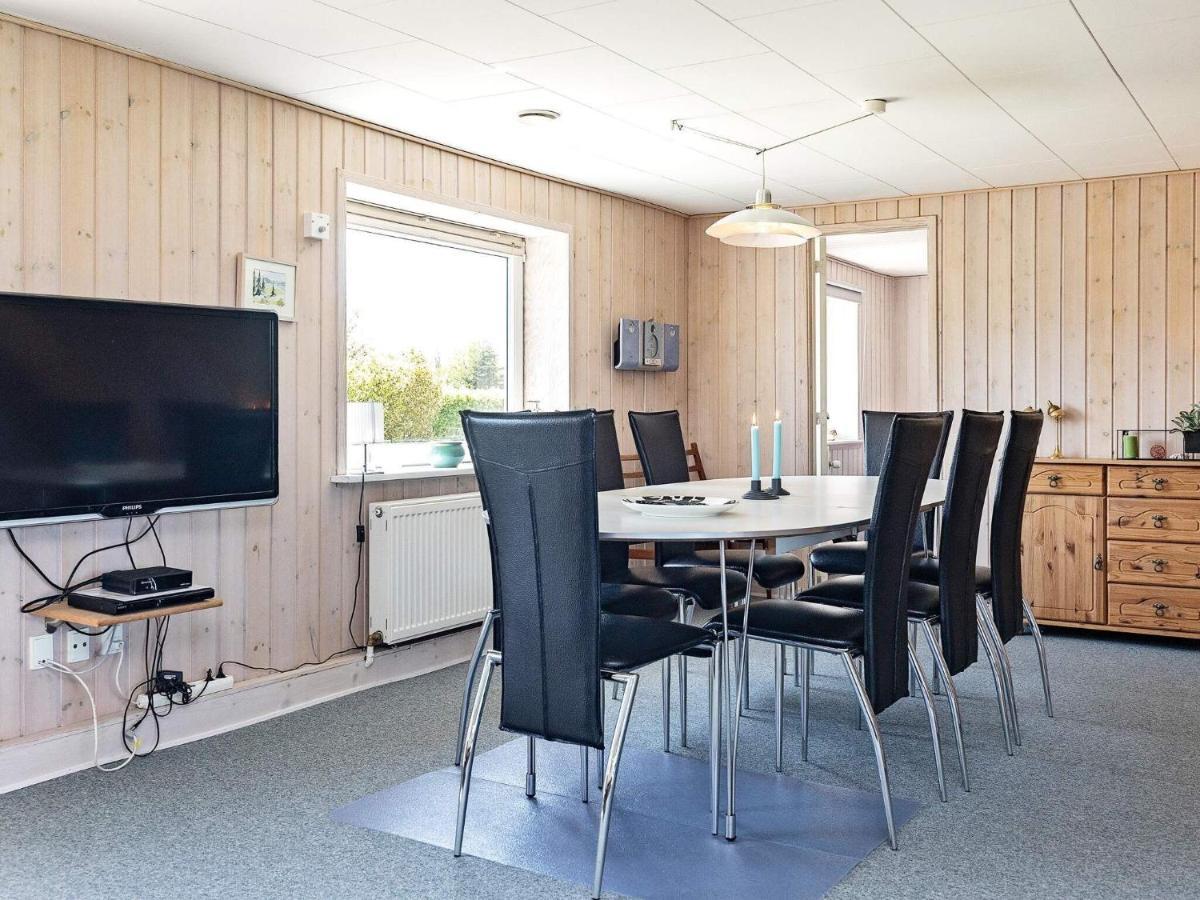 10 Person Holiday Home In Vinderup Esterno foto