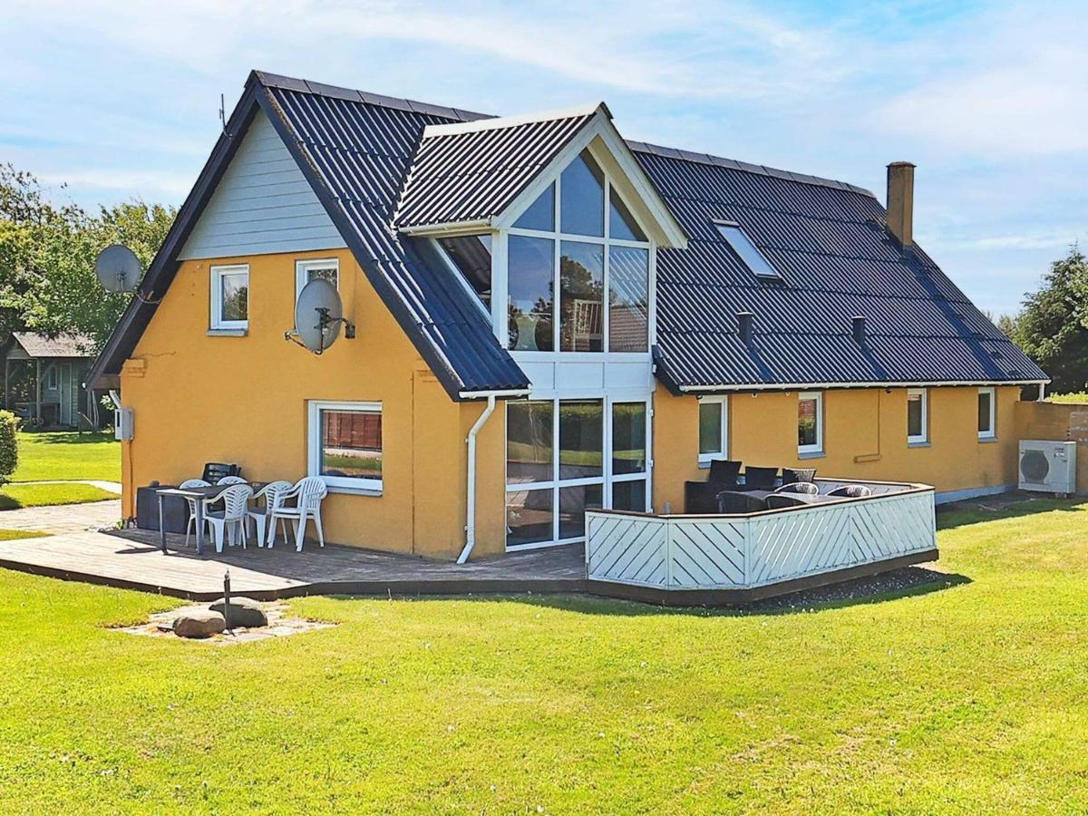 10 Person Holiday Home In Vinderup Esterno foto