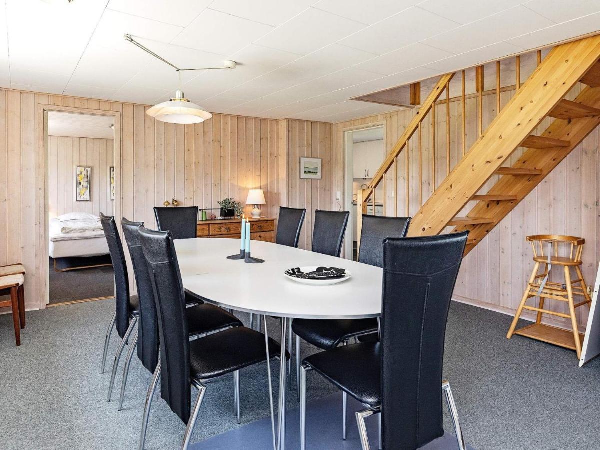 10 Person Holiday Home In Vinderup Esterno foto